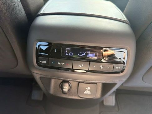 Used 2021 Hyundai Palisade SEL w/ Convenience Package AWD/4WD image 29