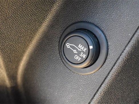 Certified 2024 Chevrolet Equinox LT image 22