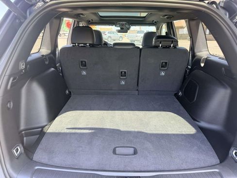 New 2026 Jeep Grand Cherokee Limited w/ Limited Altitude Package RWD image 9
