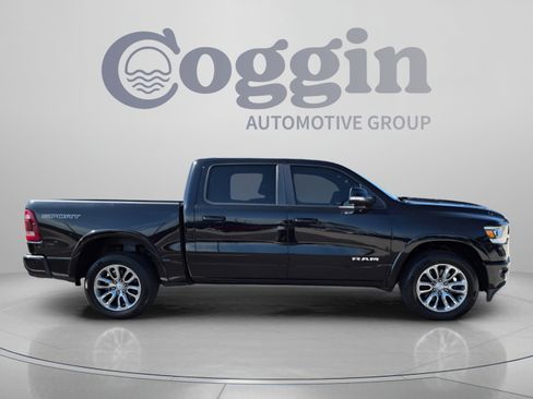 Used 2022 RAM 1500 Laramie w/ Sport Appearance Package AWD/4WD image 7