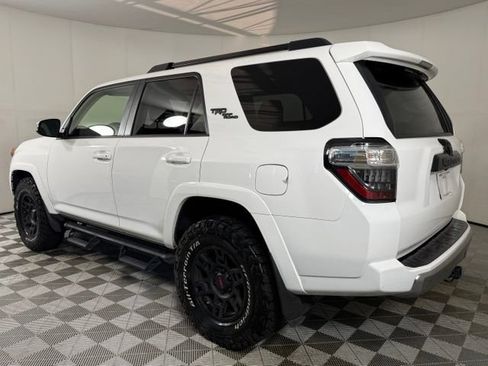 Used 2020 Toyota 4Runner TRD Off-Road Premium w/ Moonroof Package AWD/4WD image 5
