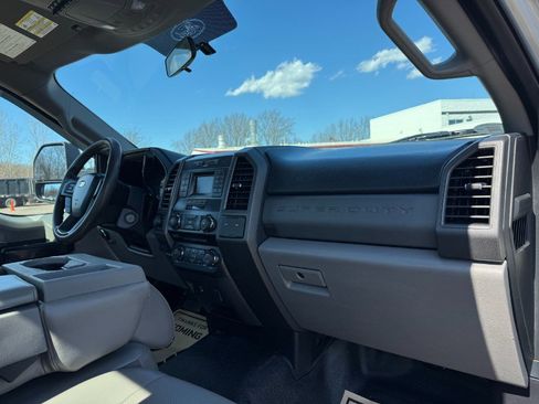 Used 2017 Ford F250 XL w/ XL Value Package image 17