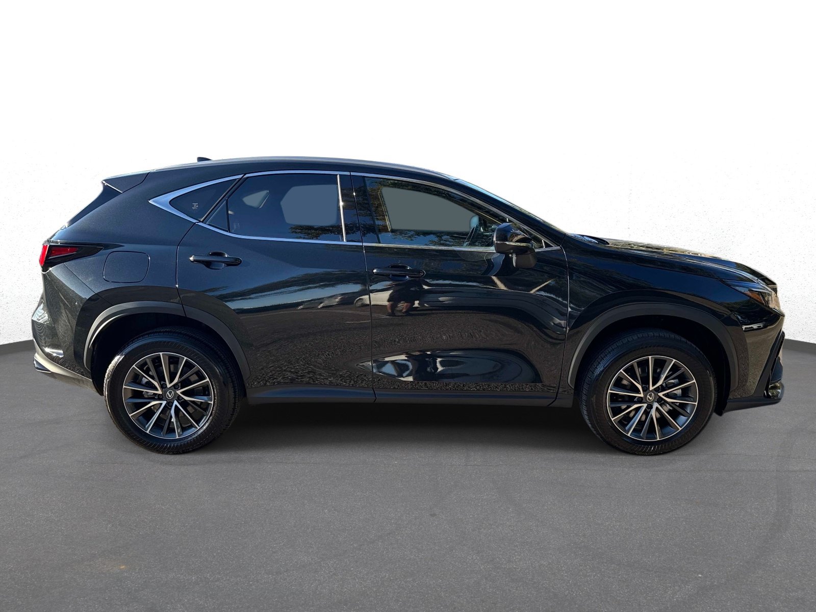 Used 2026 Lexus NX 450h+ AWD w/ Accessory Package (K3) image 2