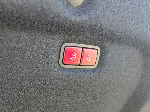 New 2025 Mercedes-Benz SL 63 AMG S e Performance 4MATIC image 46