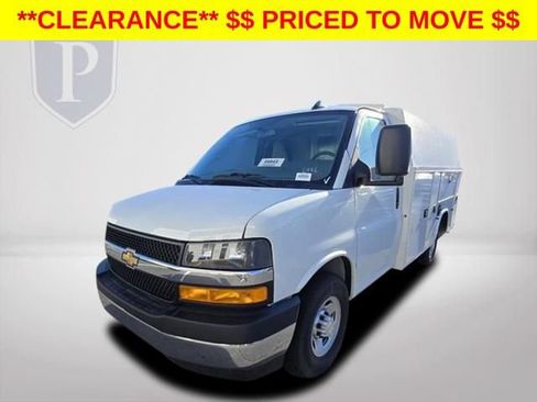 New 2025 Chevrolet Express 3500 w/ Power Convenience Package RWD image 12