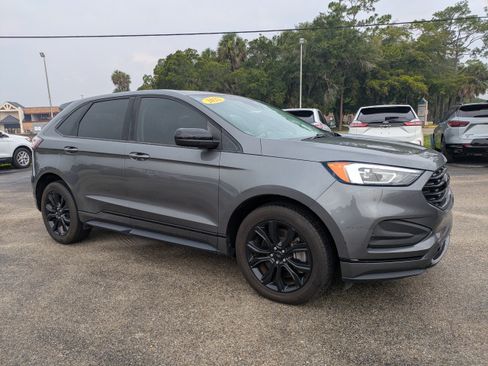 Certified 2022 Ford Edge SE w/ Black Appearance Package AWD/4WD image 2