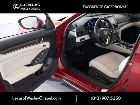 Used 2020 Honda Accord Touring image 17