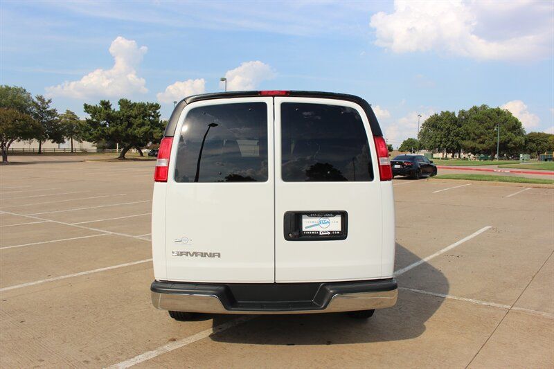 Used 2025 GMC Savana 3500 LT w/ LT Preferred Equipment Group RWD image 3