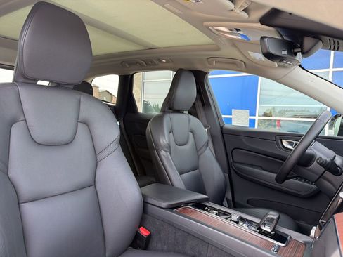 Used 2023 Volvo XC60 B5 Plus w/ Protection Package Premier AWD/4WD image 14