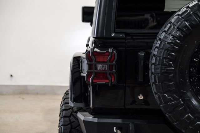 Used 2020 Jeep Wrangler Unlimited Rubicon AWD/4WD image 36