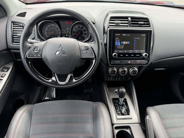 Used 2023 Mitsubishi Outlander Sport SE AWD/4WD image 17
