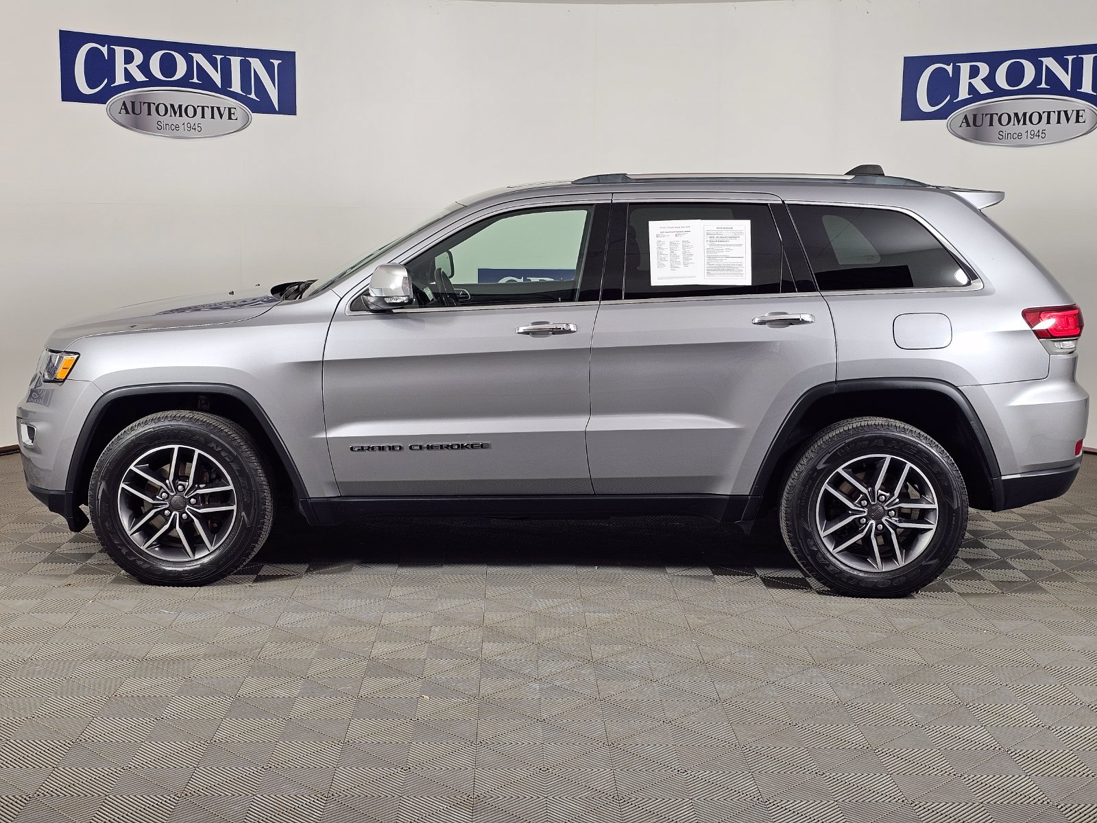 Used 2020 Jeep Grand Cherokee Limited AWD/4WD image 41