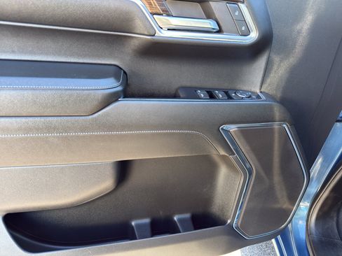 Used 2024 Chevrolet Silverado 1500 LT image 15