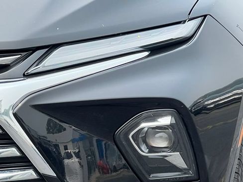 Used 2023 Chevrolet Blazer Premier w/ Enhanced Convenience Package AWD/4WD image 45