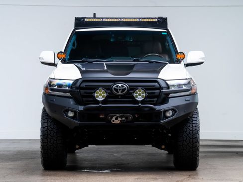 Used 2017 Toyota Land Cruiser w/ Four Season Floor Mat Package AWD/4WD image 2