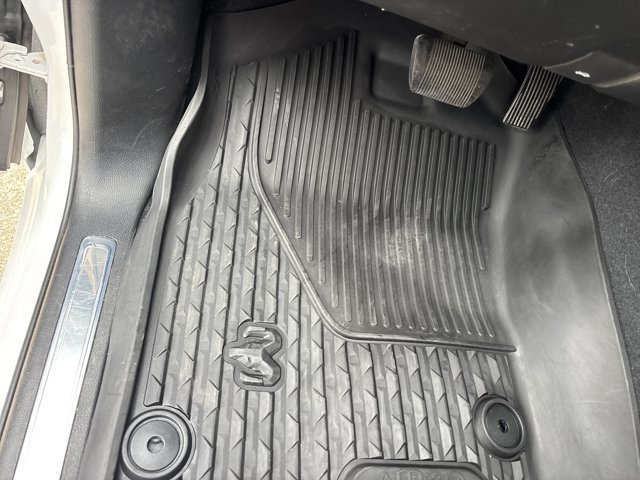 Used 2019 RAM 1500 Laramie AWD/4WD image 26