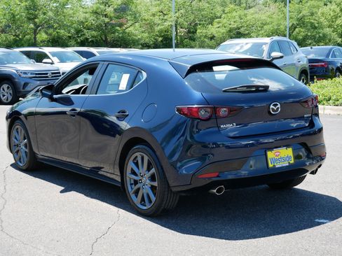 Used 2019 MAZDA MAZDA3 Hatchback FWD image 5