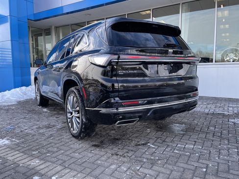Used 2025 Buick Enclave Avenir image 3