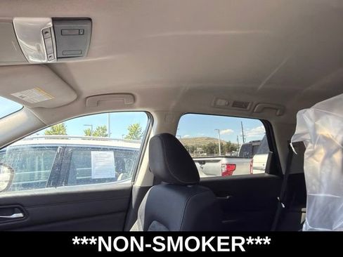 Used 2022 Nissan Pathfinder SV AWD/4WD image 6