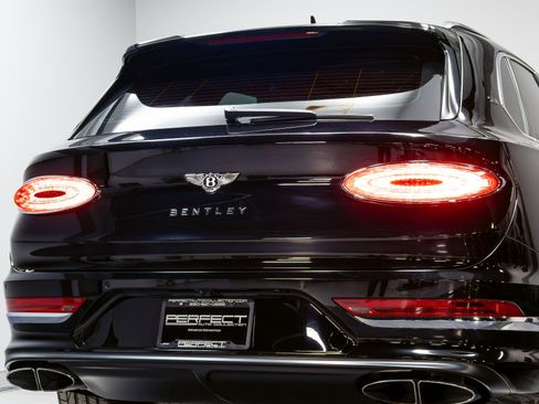 Used 2021 Bentley Bentayga w/ First Edition Specification AWD/4WD image 88