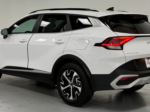 Used 2025 Kia Sportage EX w/ Premium Package FWD image 4
