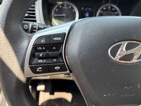 Used 2019 Hyundai Sonata SE image 9