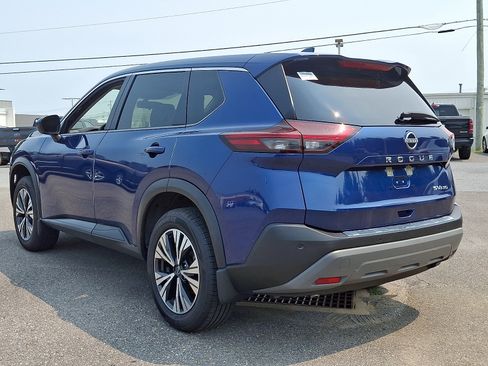 Used 2023 Nissan Rogue SV AWD/4WD image 4