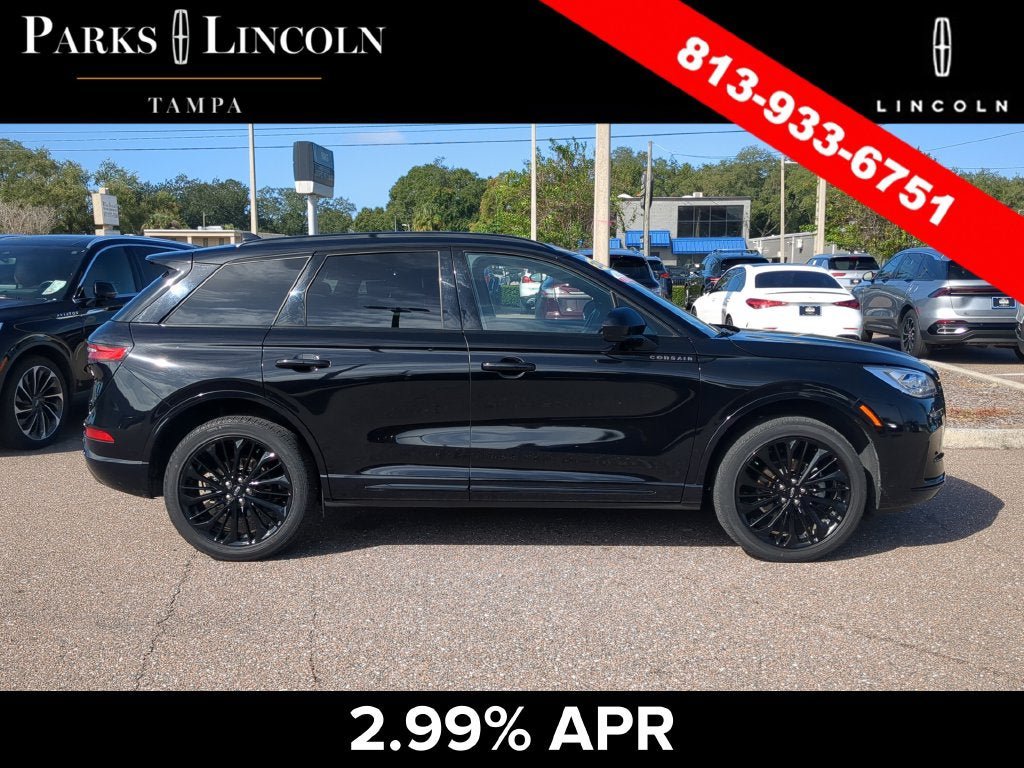 Certified 2024 Lincoln Corsair Reserve w/ Jet Appearance Package FWD image 3