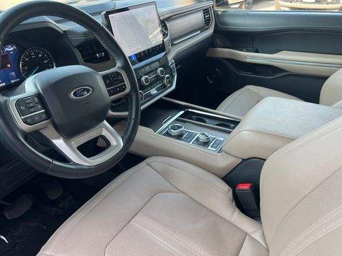 Used 2024 Ford Expedition Limited AWD/4WD image 11