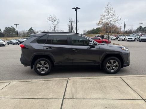 Used 2024 Toyota RAV4 XLE w/ Convenience Package image 5