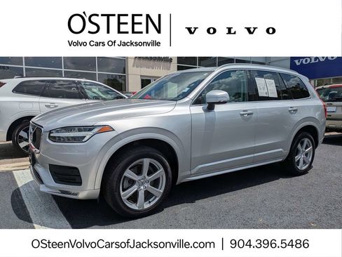 Used 2022 Volvo XC90 T5 Momentum AWD/4WD image 1