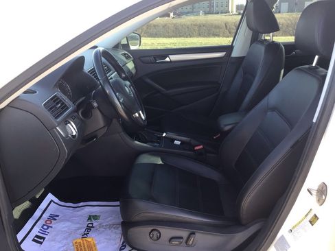 Used 2015 Volkswagen Passat 1.8T Limited Edition image 21