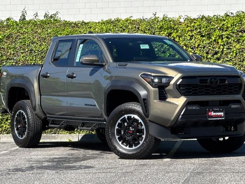New 2026 Toyota Tacoma TRD Off-Road image 2
