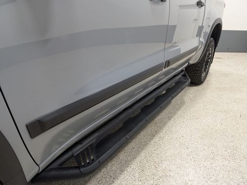 Used 2024 Chevrolet Silverado 1500 ZR2 w/ Technology Package AWD/4WD image 9