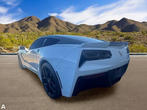 Used 2019 Chevrolet Corvette Stingray Coupe w/ Battery Protection Package RWD image 3