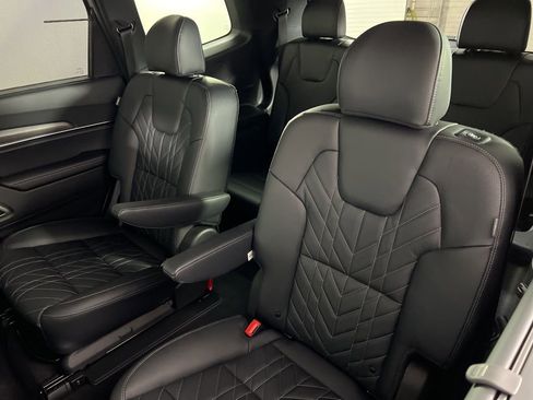 Used 2024 Kia Telluride EX X-Line image 6