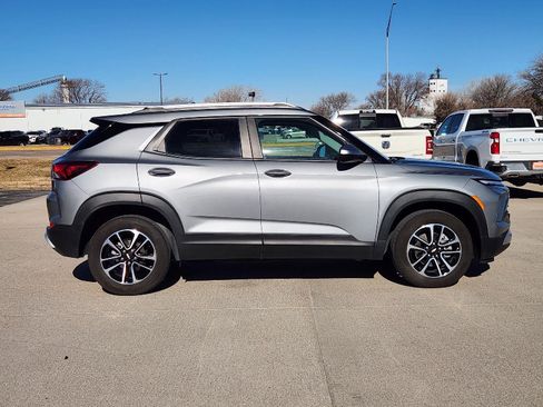 Used 2025 Chevrolet TrailBlazer LT image 5