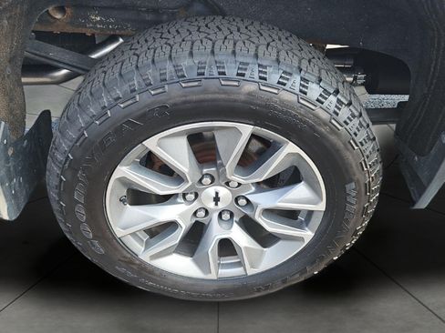 Used 2022 Chevrolet Silverado 1500 RST AWD/4WD image 17