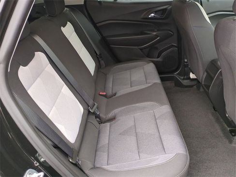 Certified 2024 Chevrolet Trax LS image 24