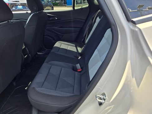 New 2026 Chevrolet Trax RS w/ Sunroof Package FWD image 12