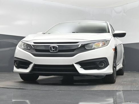 Used 2018 Honda Civic EX-L image 31