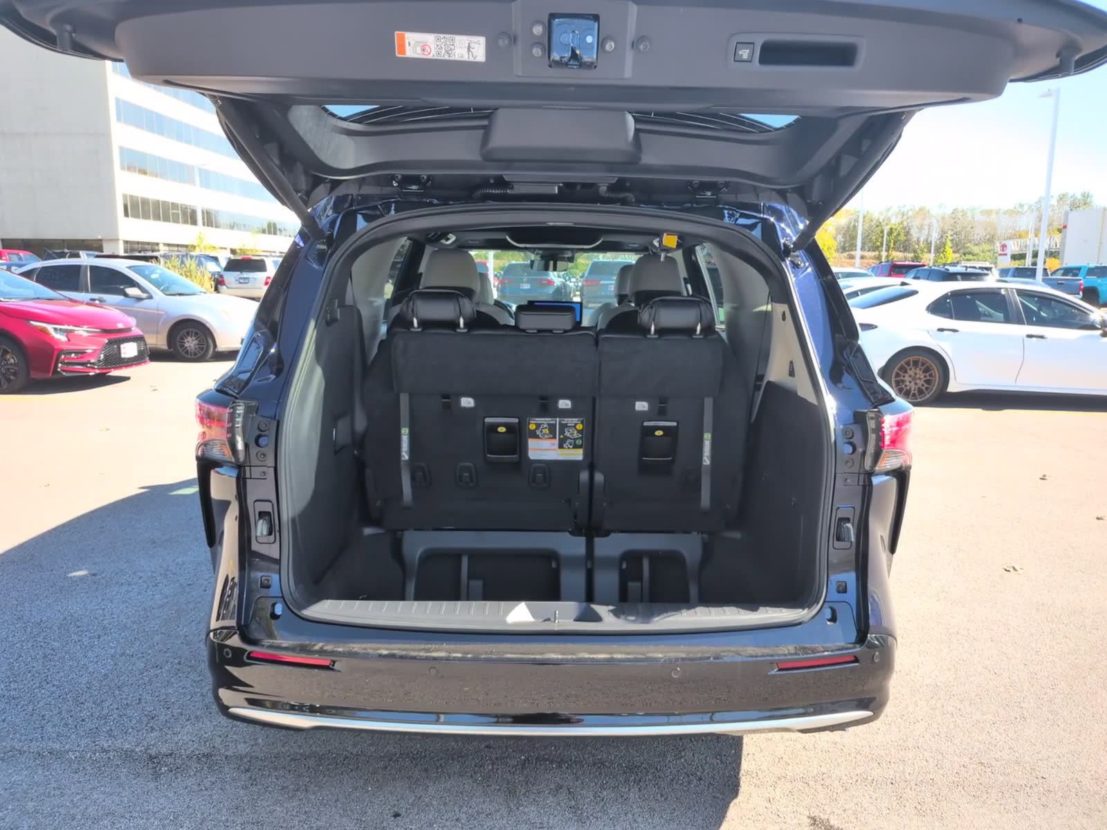 New 2026 Toyota Sienna Platinum AWD/4WD image 6