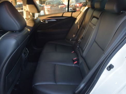 Used 2018 INFINITI Q50 Luxe w/ Essential Package (3.0T Luxe) image 33