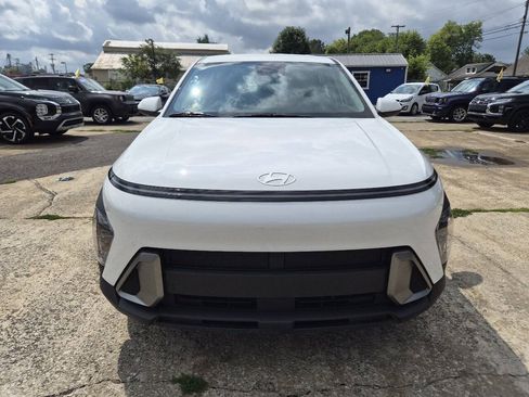 Used 2025 Hyundai Kona SE FWD image 8