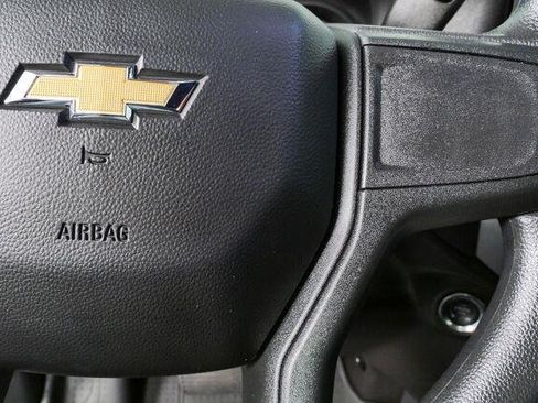 Used 2025 Chevrolet Silverado 1500 Custom w/ Turbomax Blackout Package AWD/4WD image 17