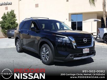 New 2025 Nissan Pathfinder SL