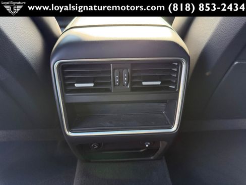 Used 2021 Porsche Cayenne AWD/4WD image 16