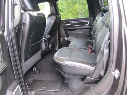 Used 2024 RAM 2500 Laramie w/ Night Edition AWD/4WD image 17