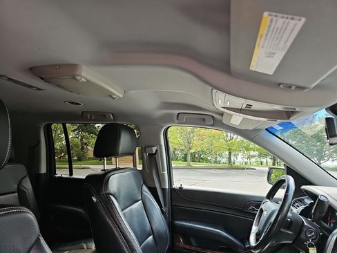 Used 2018 Chevrolet Suburban LS AWD/4WD image 12