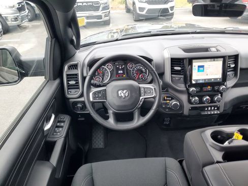 New 2026 RAM 1500 Express AWD/4WD image 23